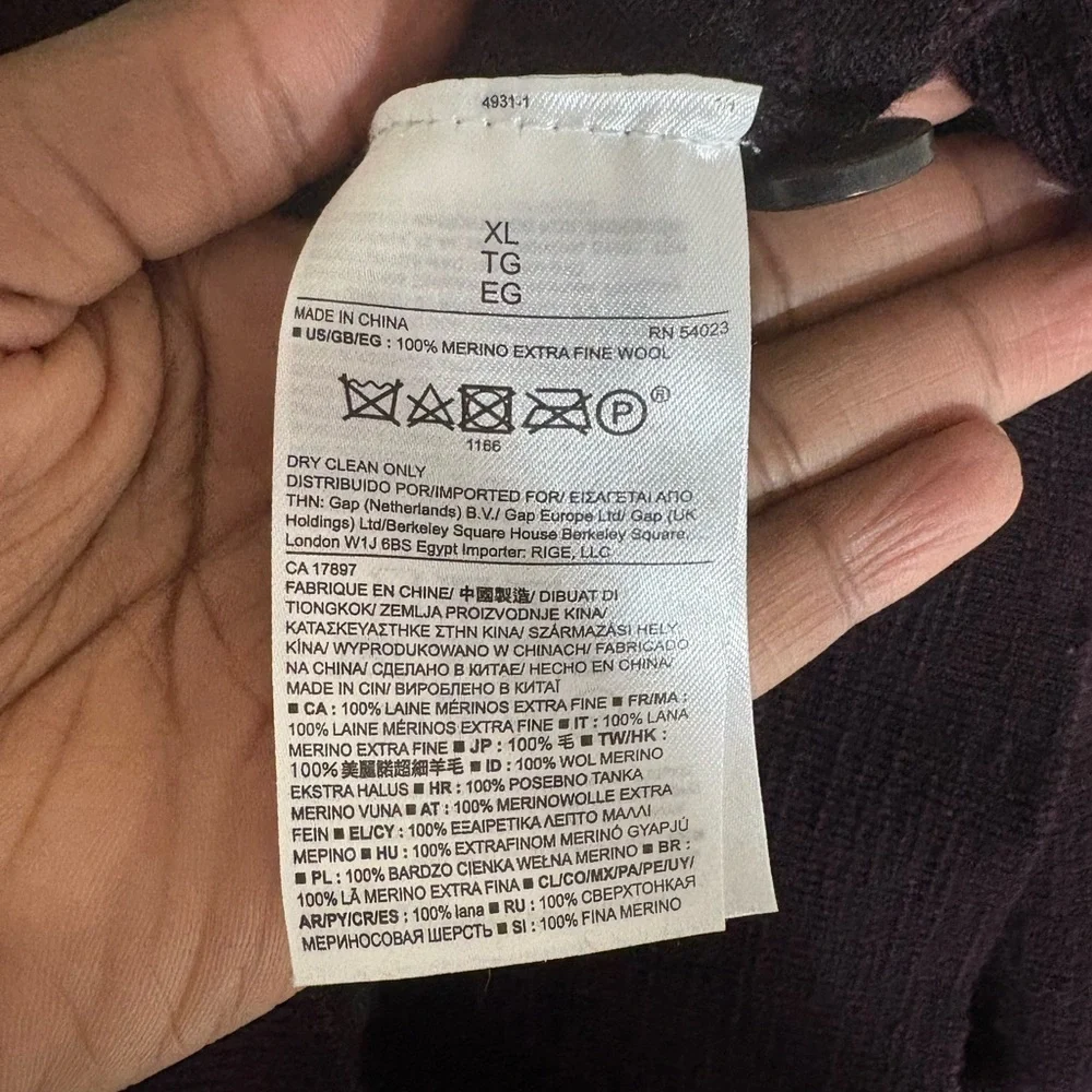 Banana Republic Extra Fine Merino Wool Henley Sweater